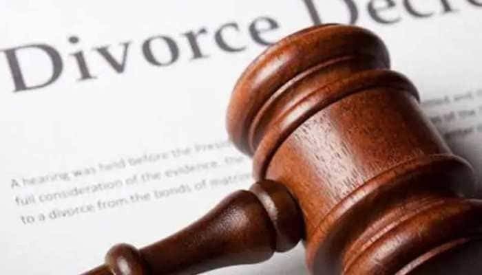 MUTUAL CONSENT DIVORCE APPLICATION FORM... 1 5f54eaa7fd8d37000167ad3e 1